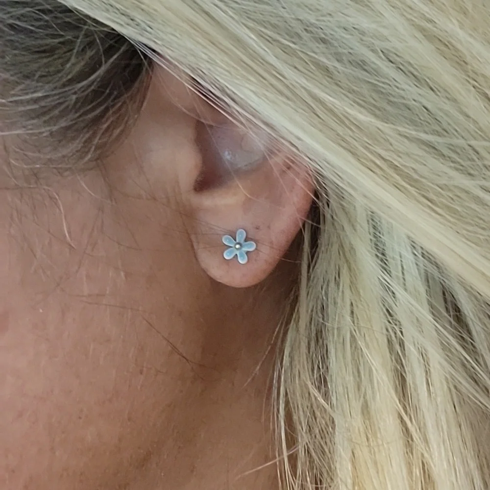 CERAMIC DAISY STUD EARRINGS, Choice of Color - Picture 3 of 5